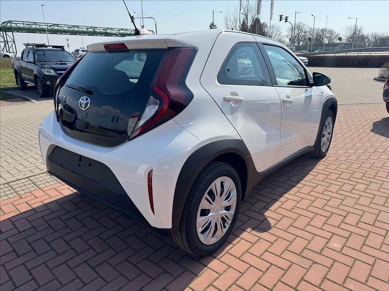 Toyota Aygo (2025) 1,0 5/MT Comfort - fotka 5 z 12
