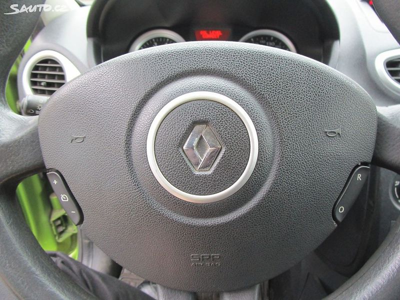Renault Clio 1,2-55KW-1.MAJITEL-KOUPEN V ČR - fotka 17 z 23