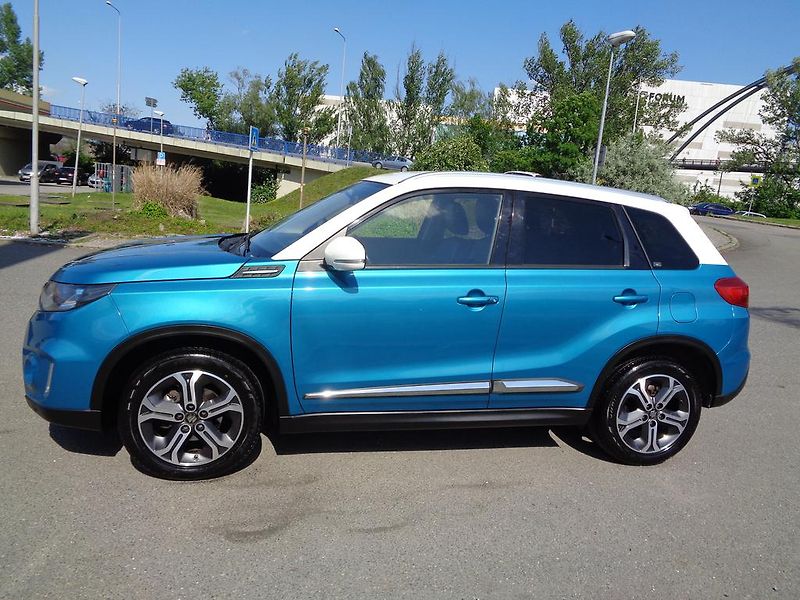 Suzuki Vitara (2015) 1.6 VVTi KOUPENO ČR,1.MAJITEL - fotka 2 z 14