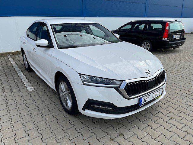 Škoda Octavia liftback - fotka 4 z 11