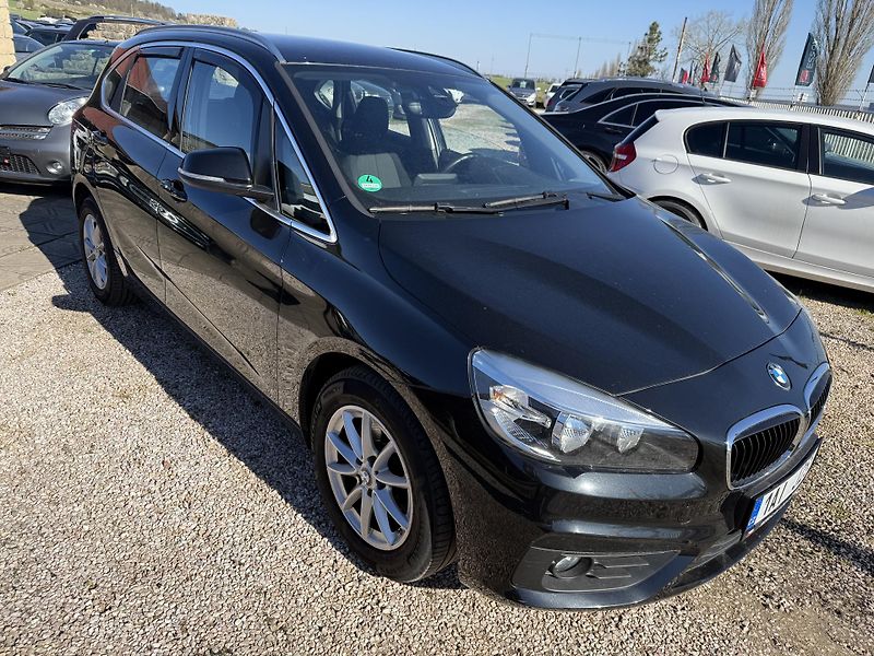 BMW Řada 2 (2015) 1.5 100kw spotřeba 4.9L2 - fotka 9 z 49