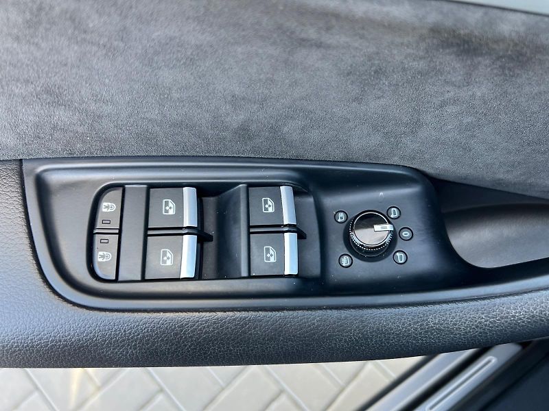 Audi Q8 (2021) 3.0TDI 210kW S-LINE TAŽNÝ WEBA - fotka 29 z 30