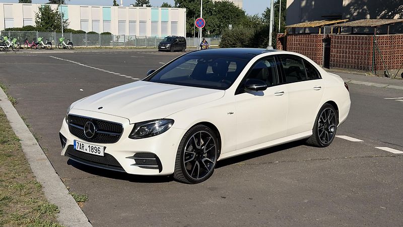 Mercedes-Benz Třídy E (2019) Mercedes-Benz AMG E53 4MATIC - fotografie inzerátu