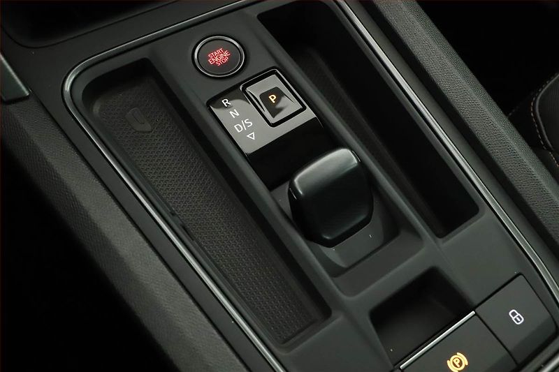 Cupra Formentor (2024) 1.5 TSI - fotka 13 z 20
