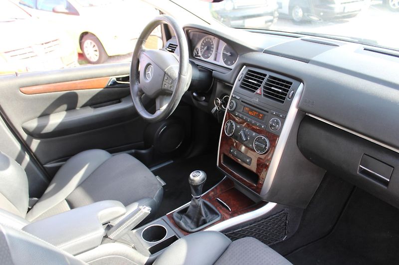 Mercedes-Benz Třídy B (2008) B 200CDI KŮŽE XENON KLIMA ALU - fotka 14 z 16