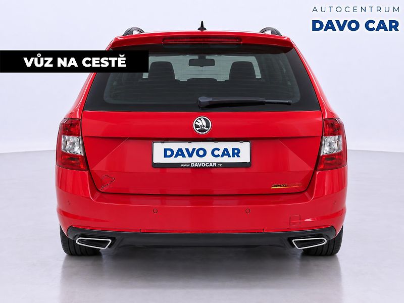 Škoda Octavia 2,0 TDI RS DSG Challenge 1.Maj - fotka 5 z 12
