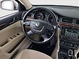 Škoda Superb (2011) Elegance 2.0 TDI, Xenony - náhled 7