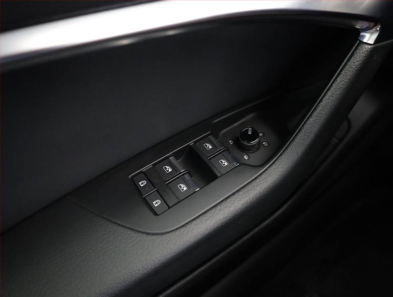 Audi A6 (2019) Sport 40 TDI - fotka 14 z 17