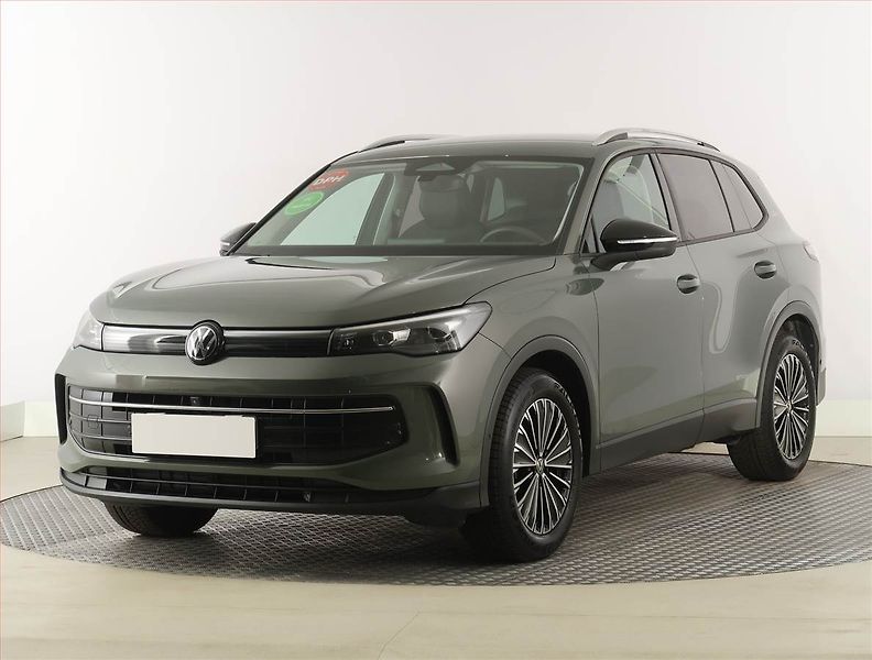 Volkswagen Tiguan (2025) Life 1.5 eTSI, digi klima - fotka 2 z 31