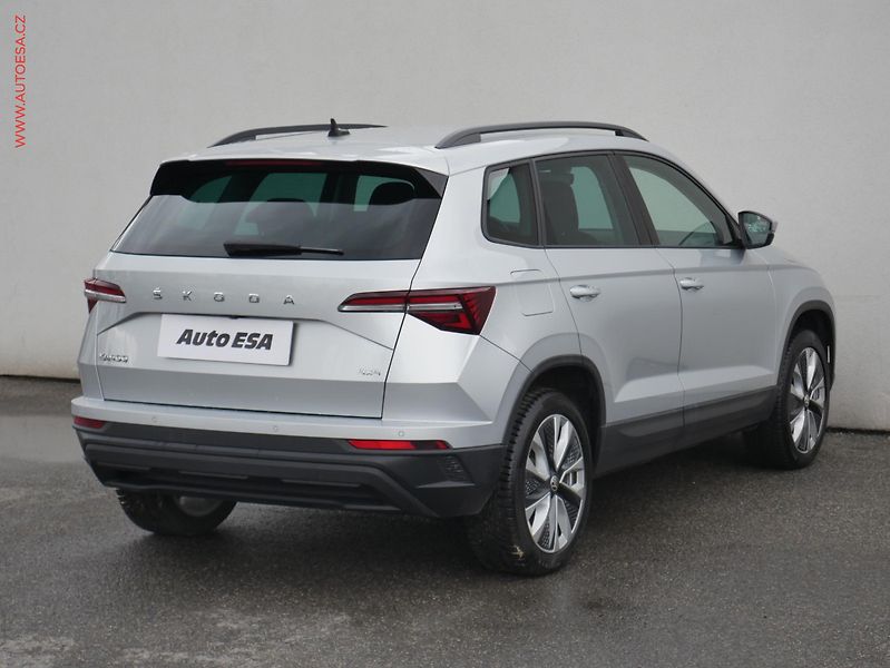 Škoda Karoq (2022) 2.0 TDi 4x4, Style, DSG, LED - fotka 4 z 27