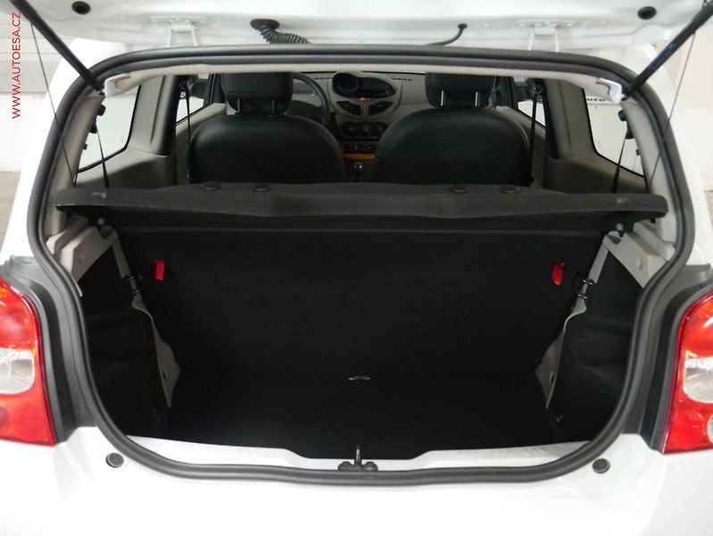 Renault Twingo (2011) 1.1i, 1.maj,ČR - fotka 7 z 14