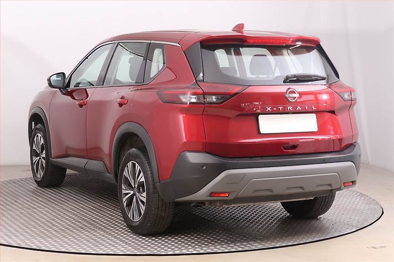 Nissan X-Trail (2023) N-Connecta 1.5 VC-T MHEV - fotka 4 z 16