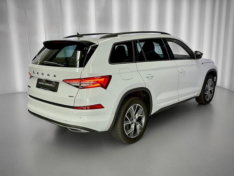 Škoda Kodiaq 2.0 TDI DSG 4X4 SPORTLINE, ACC - fotka 7 z 30