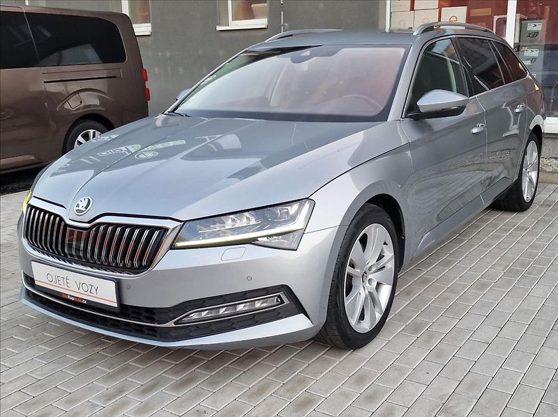 Škoda Superb 2.0TDI 110kW Style Combi,1Maj - fotka 5 z 49