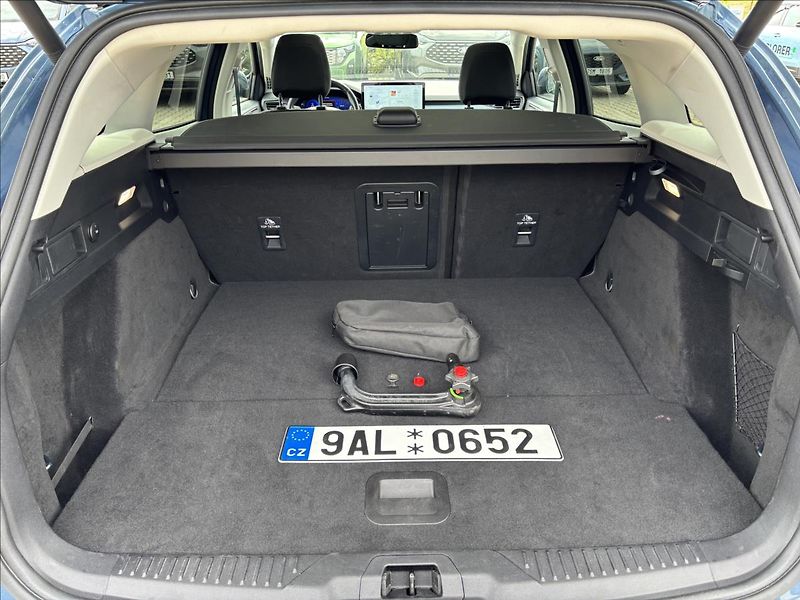 Ford Focus 1,0 mHEV 114kW Active DPH - fotka 11 z 44