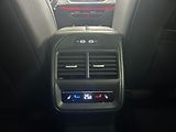 Volkswagen Passat (2025) R-Line Black 142kW DSG 4WD | Z - náhled 42
