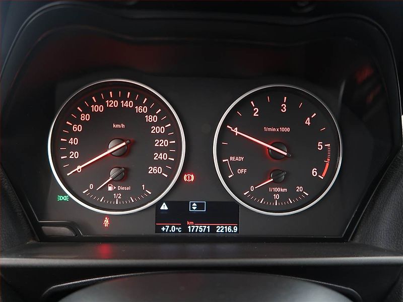 BMW Řada 1 (2015) 116d, Serv.kniha, Tempomat - fotka 11 z 18