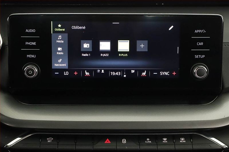 Škoda Octavia (2022) Ambition 2.0 TDI, ČR,1.maj - fotka 12 z 19