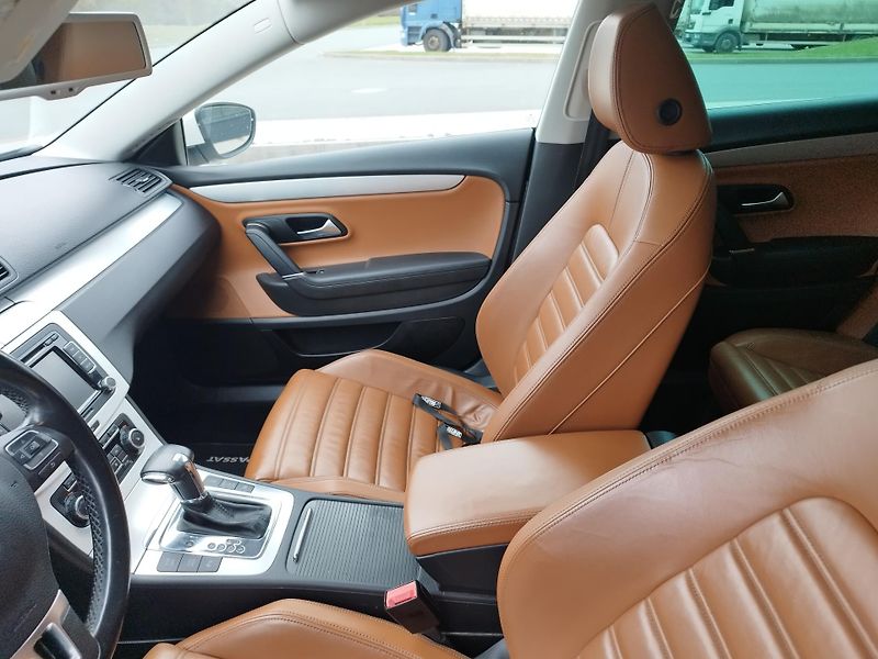 Volkswagen Passat CC 2.0TDI, volat-608 081 843 - fotka 21 z 21