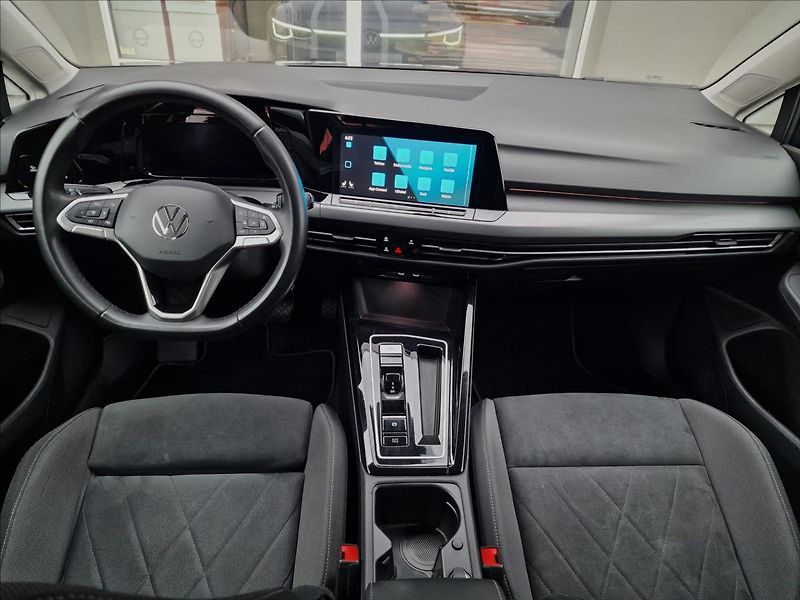 Volkswagen Golf 2.0TDI 110kW DSG Style, 1.Maj - fotka 24 z 50