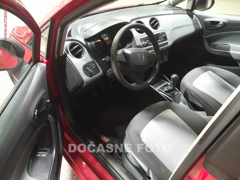 Seat Ibiza (2015) 1.4 i, 1.maj, AC, temp - fotka 3 z 3