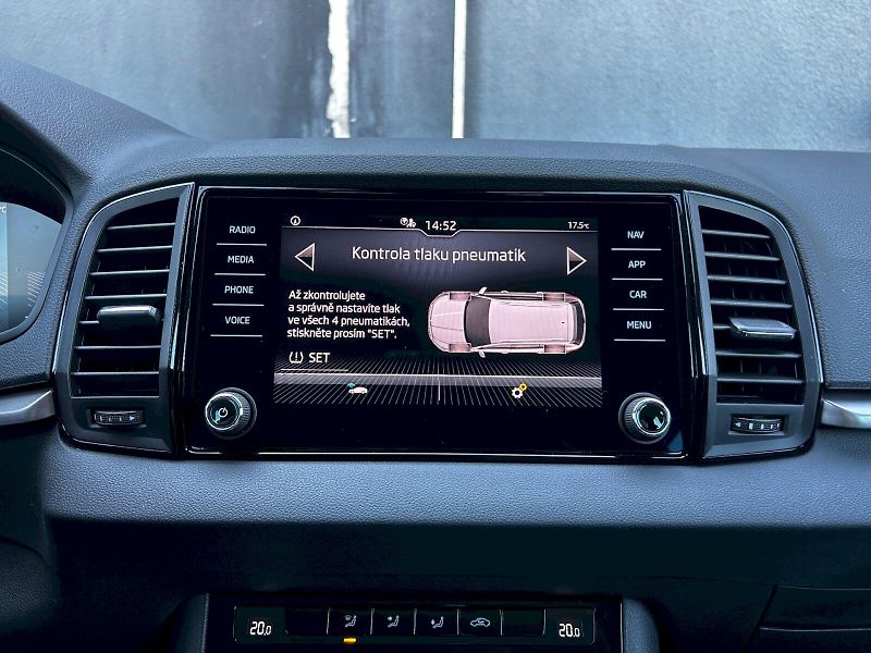 Škoda Karoq (2025) 1.5 TSI 110kW DSG Selection Va - fotka 18 z 34