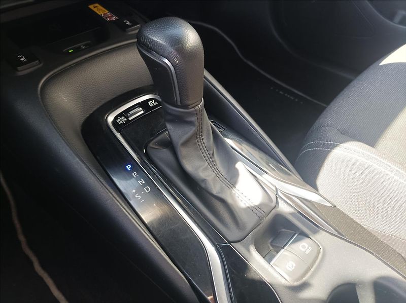 Toyota Corolla 2,0 Comfort Tech - fotka 19 z 20