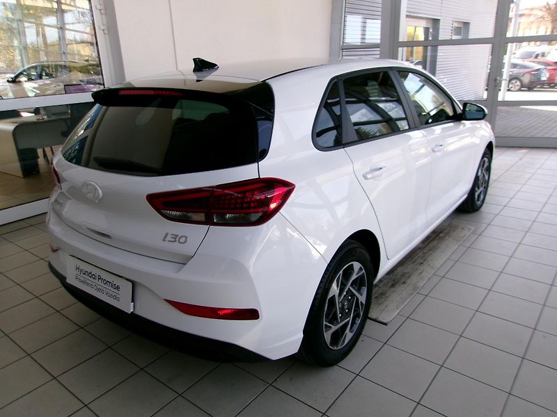 Hyundai i30 (2025) 1.5 DPi 71kW Smart MT - fotka 4 z 17