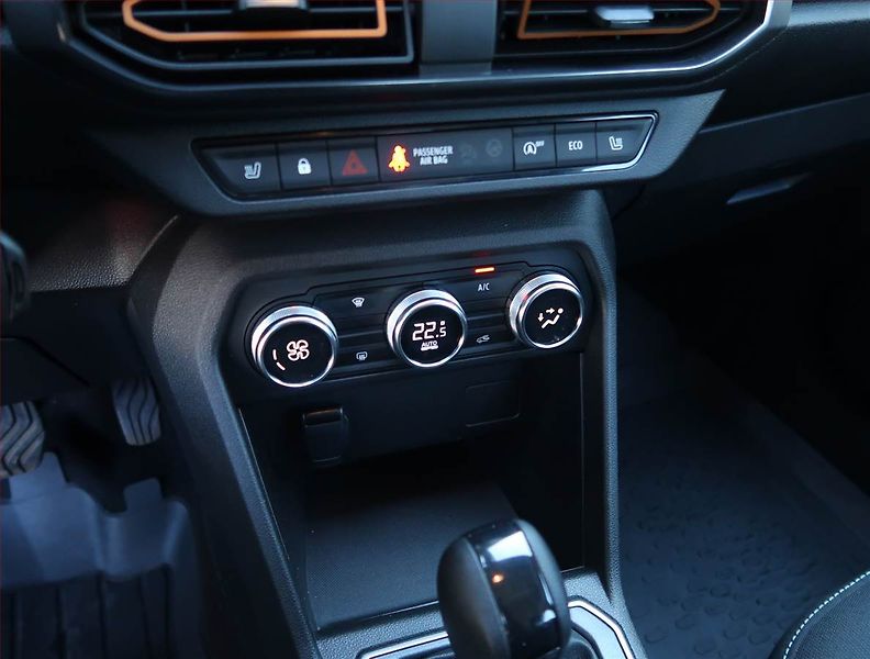 Dacia Sandero (2022) Stepway Expression 1.0 TCe - fotka 17 z 18