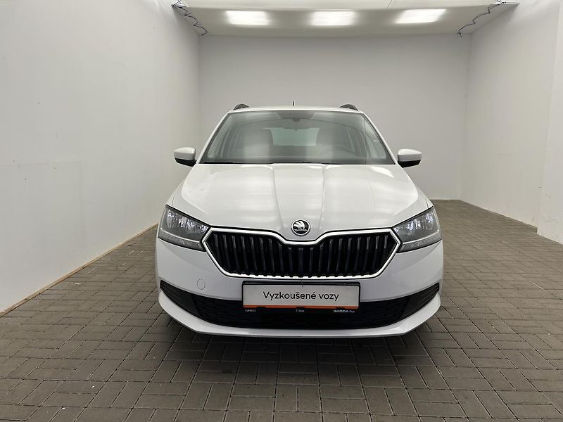 Škoda Fabia 1.0 TSI Active Plus - fotka 4 z 21