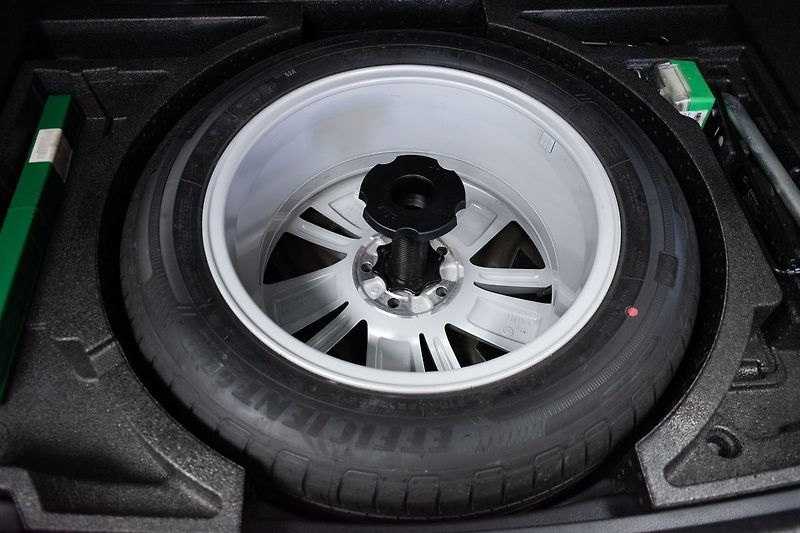 Škoda Karoq 2.0 TDI DSG*ACC*KAMERA*DPH* - fotka 37 z 39