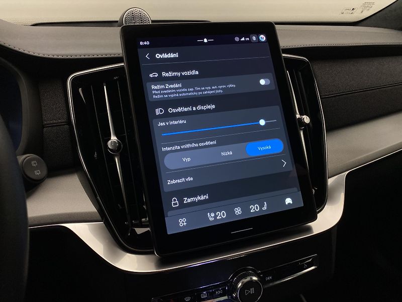 Volvo XC90 T8 RECHARGE BLACK EDITION 7m - fotka 57 z 72