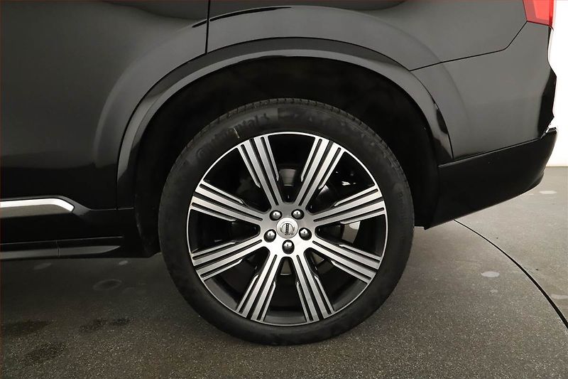 Volvo XC90 (2023) B5 AWD - fotka 21 z 21