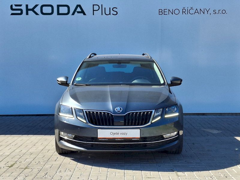 Škoda Octavia (2018) Combi Style Plus 4x4 2,0TDi 11 - fotka 4 z 32