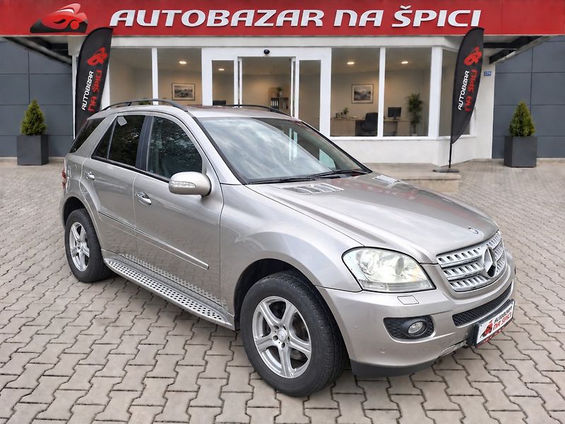 Mercedes-Benz Třídy M (2007) 320CDI 165kW 4MATIC - fotka 2 z 27