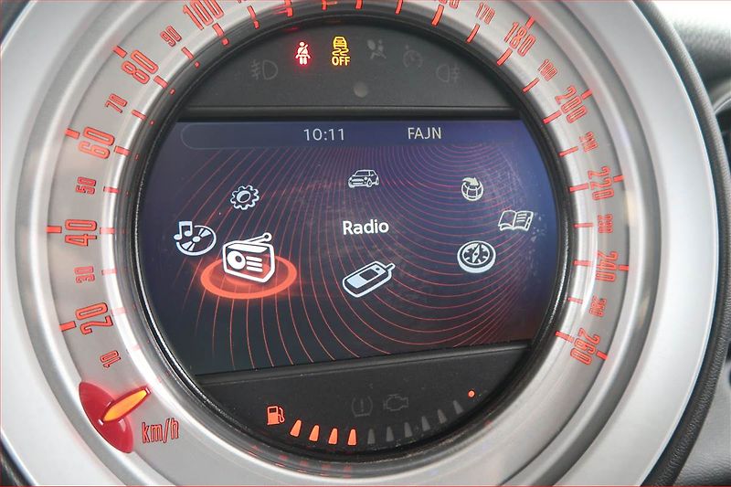 Mini Clubman (2013) Cooper SD, Automat, Navi - fotka 19 z 20