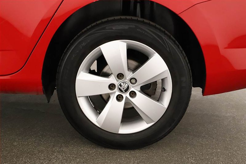 Škoda Fabia (2018) 1.0 TSI, ČR,1.maj - fotka 11 z 16