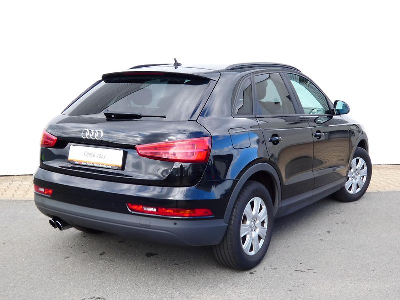 Audi Q3 (2015) 1,4 TFSI 110KW - fotka 2 z 30