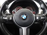 BMW Řada 3 (2016) 330e iPerformance, Automat - náhled 8