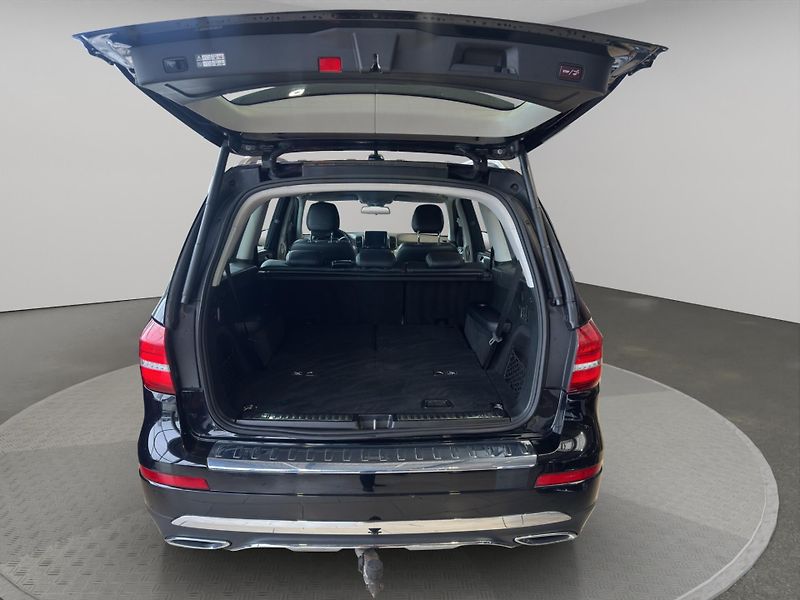 Mercedes-Benz GLS (2018) 350 4MATIC - fotka 26 z 29