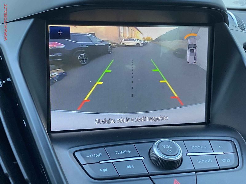 Ford Kuga (2019) 1.5 EB, Titanium, +kola - fotka 17 z 19