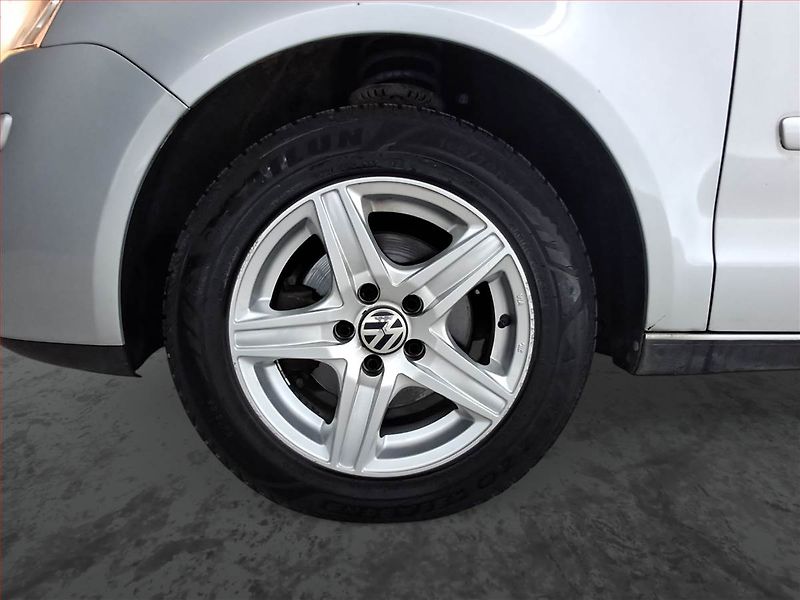 Volkswagen Polo (2007) 1.2, ČR,1.maj, Serv.kniha - fotka 14 z 17