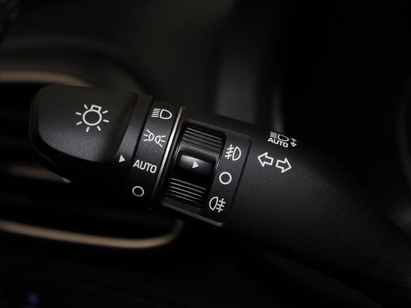 Hyundai i30 1,0 T-GDi 88kW 1.maj.ČR 40tkm! - fotka 13 z 19