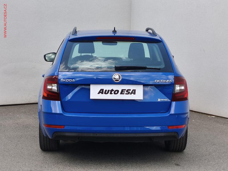 Škoda Octavia (2018) 2.0 TDi, ČR, Style, TZ, zmk. - fotka 5 z 21