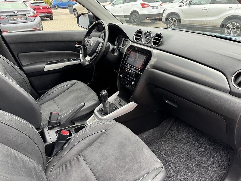 Suzuki Vitara (2015) 1.6i VVT LED Navi Pano Kamera - fotka 14 z 49