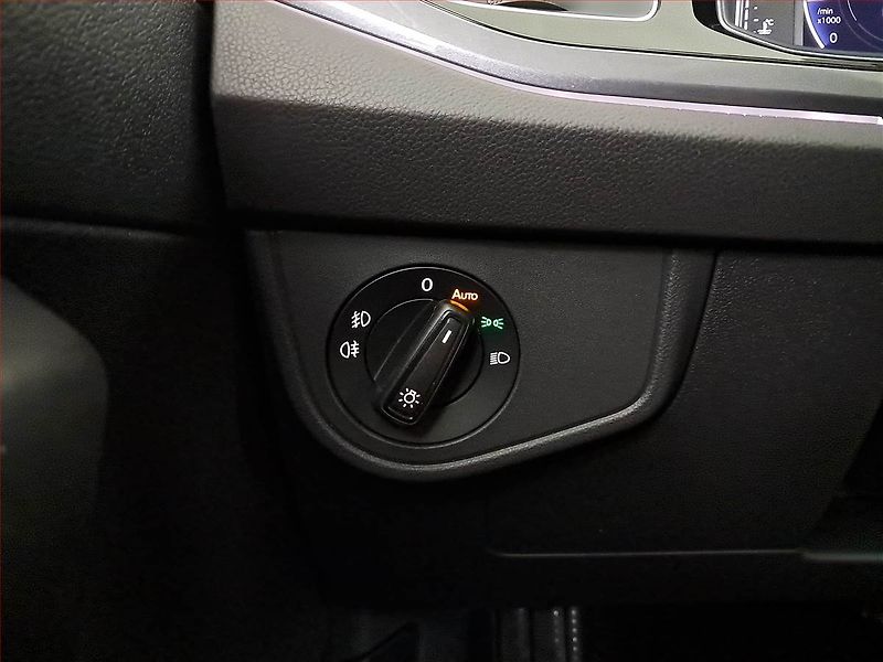 Volkswagen Taigo (2022) Style 1.0 TSI, Automat, ČR - fotka 20 z 20
