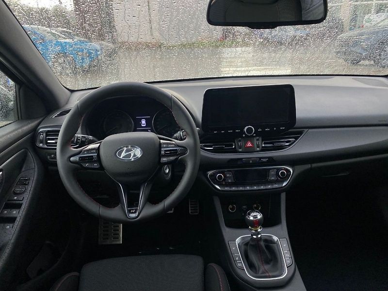 Hyundai i30 WG FL 1,5 TGDI N LINE SAFETY - fotka 6 z 8