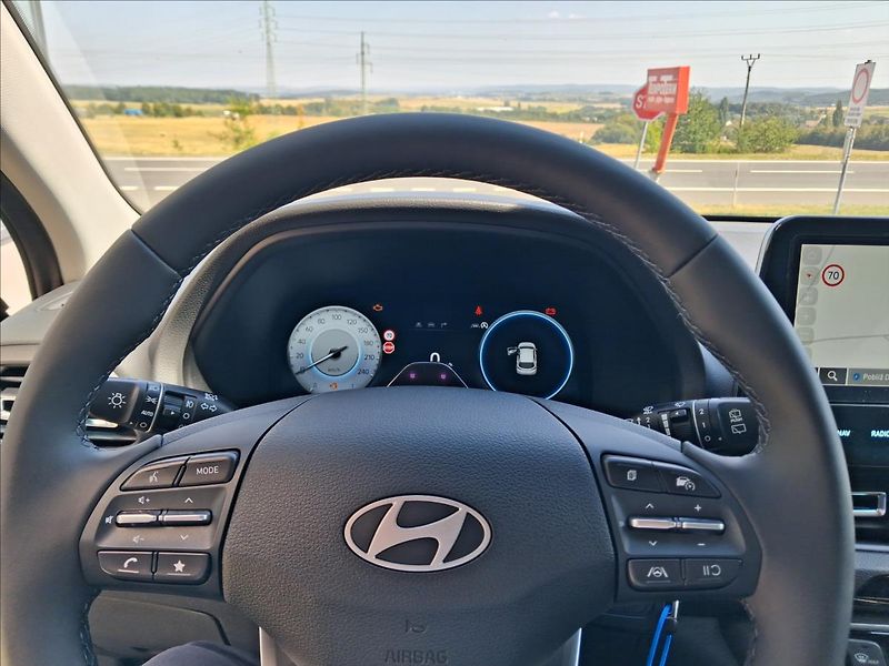 Hyundai i30 (2026) 1,0   T-GDI MT GO CZECH - fotka 11 z 13