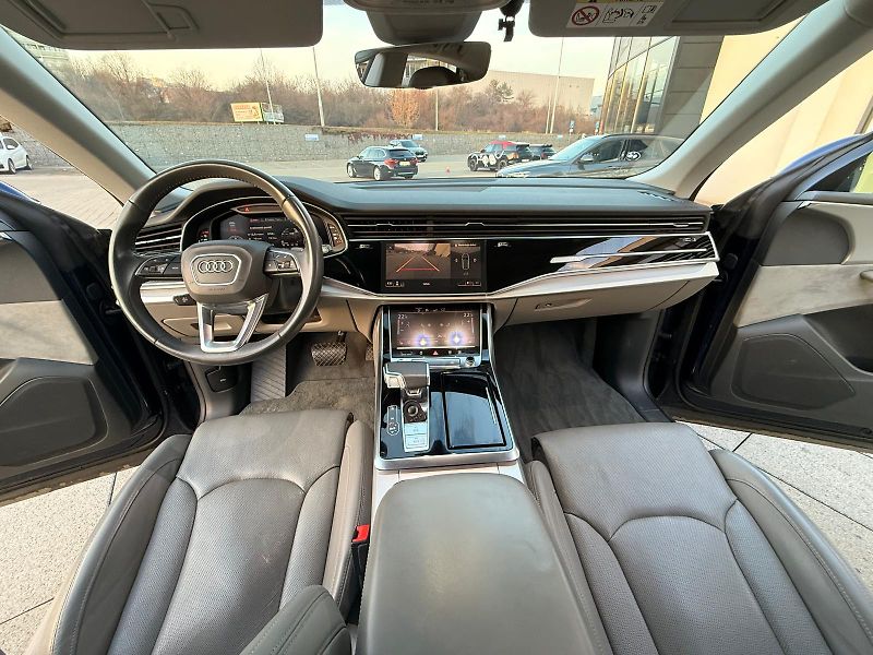 Audi Q8 (2020) Audi Q8 50TDi, 210kW, Sline - fotka 9 z 11