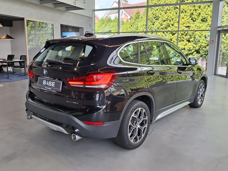 BMW X1 xDrive18d X-Line - fotka 6 z 23